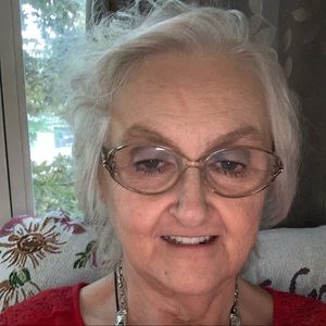 Meet your Posher, Carol